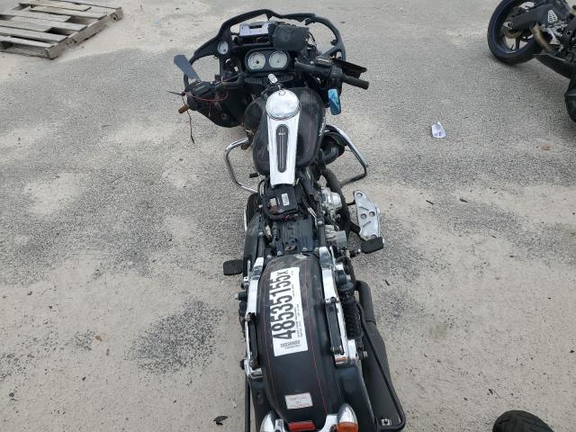  HARLEY-DAVIDSON FL 2015 Чорний