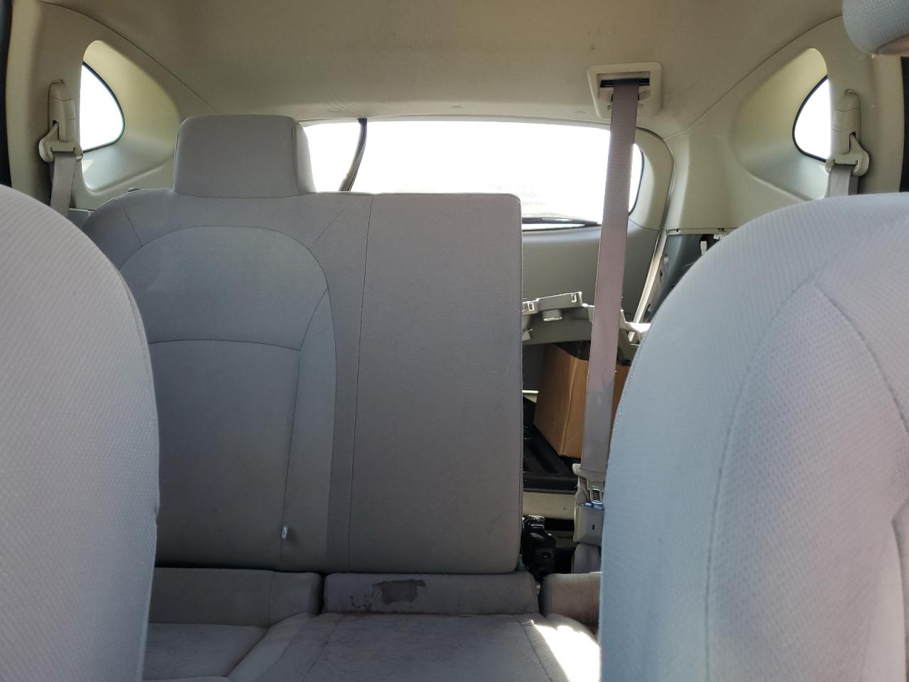 2010 Nissan Rogue - Image 10