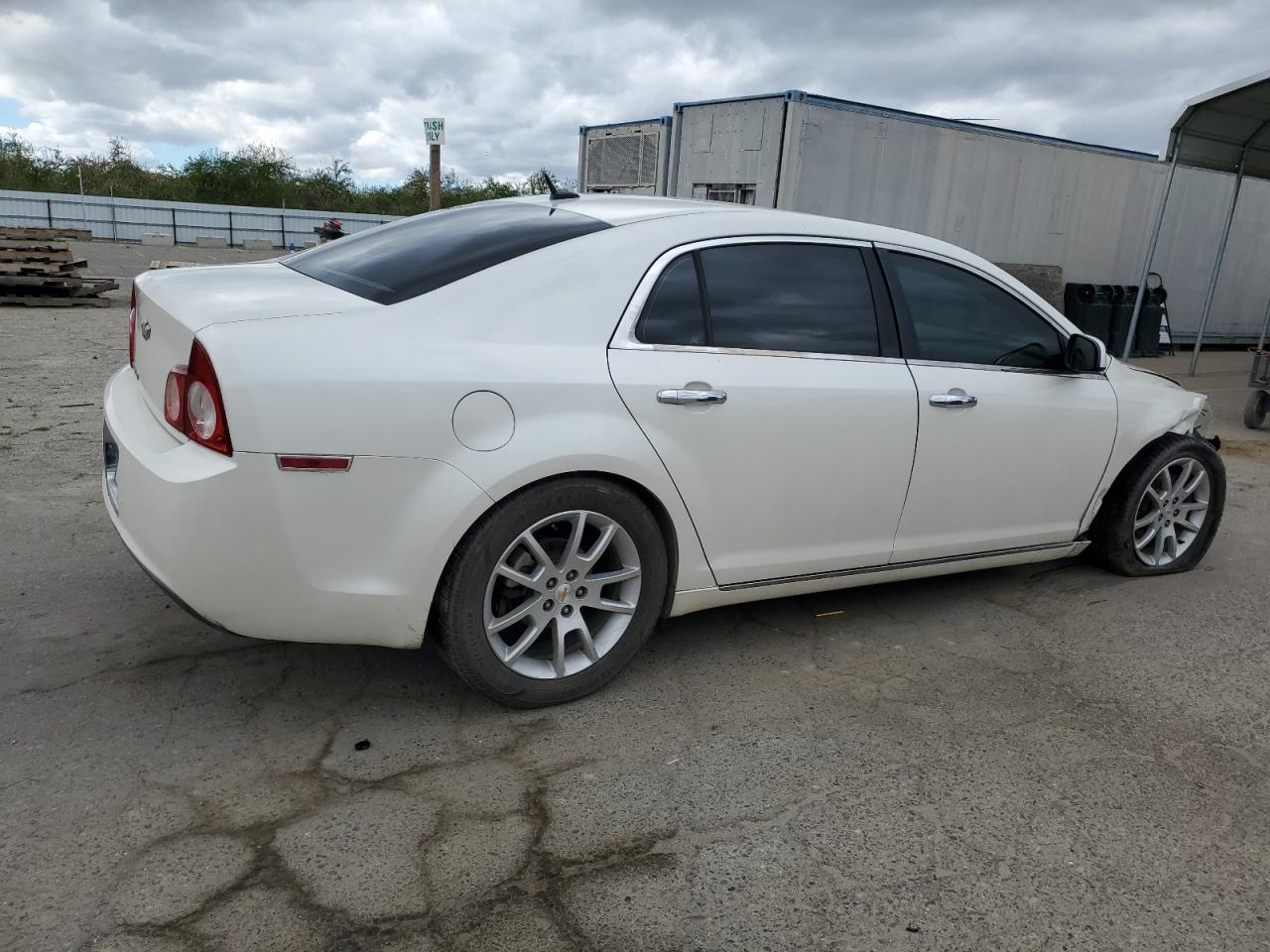 2011 Chevrolet Malibu - Image 3