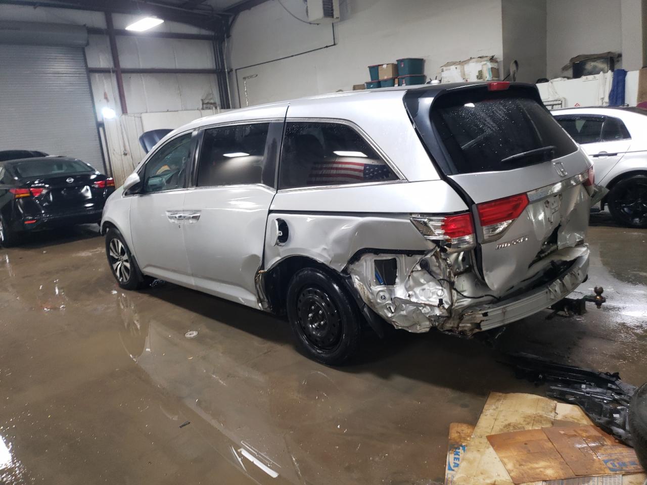 2014 Honda Odyssey - Image 2