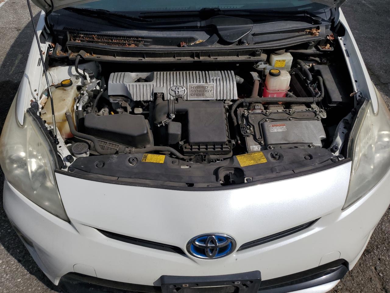 2012 Toyota Prius - Image 11