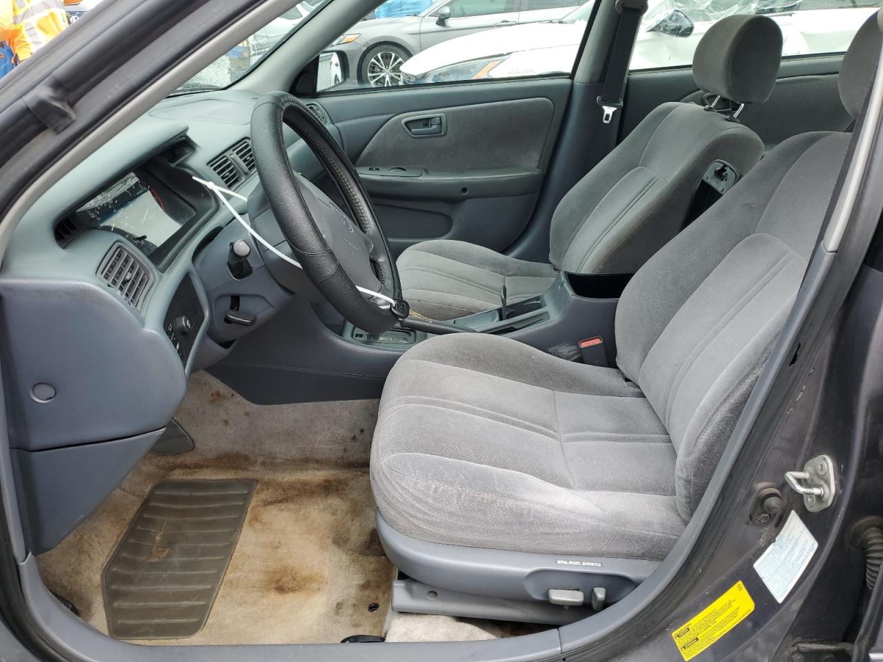 1998 Toyota Camry - Image 7