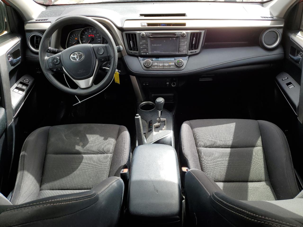 2015 Toyota RAV 4 - Image 8