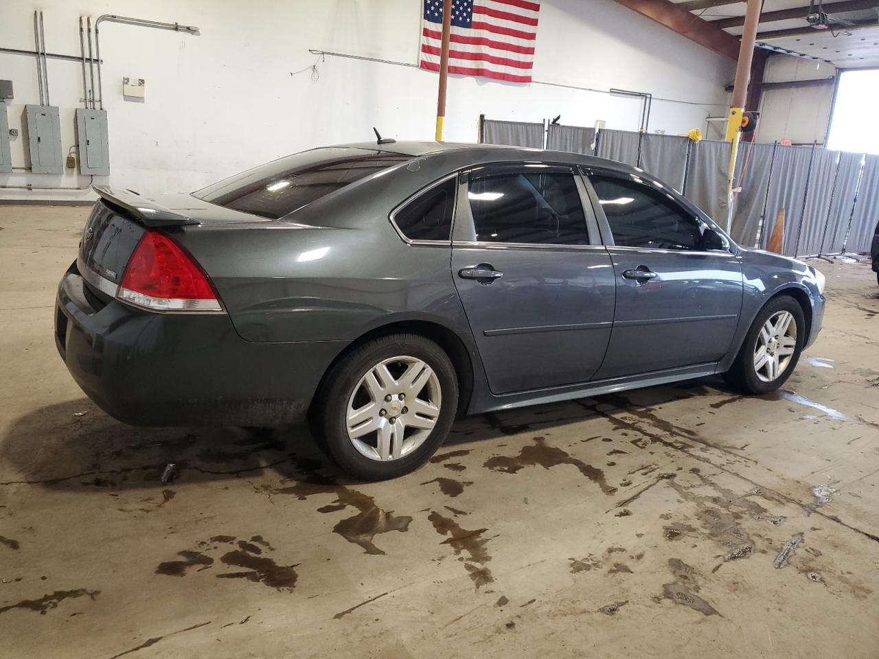2010 Chevrolet Impala - Image 3