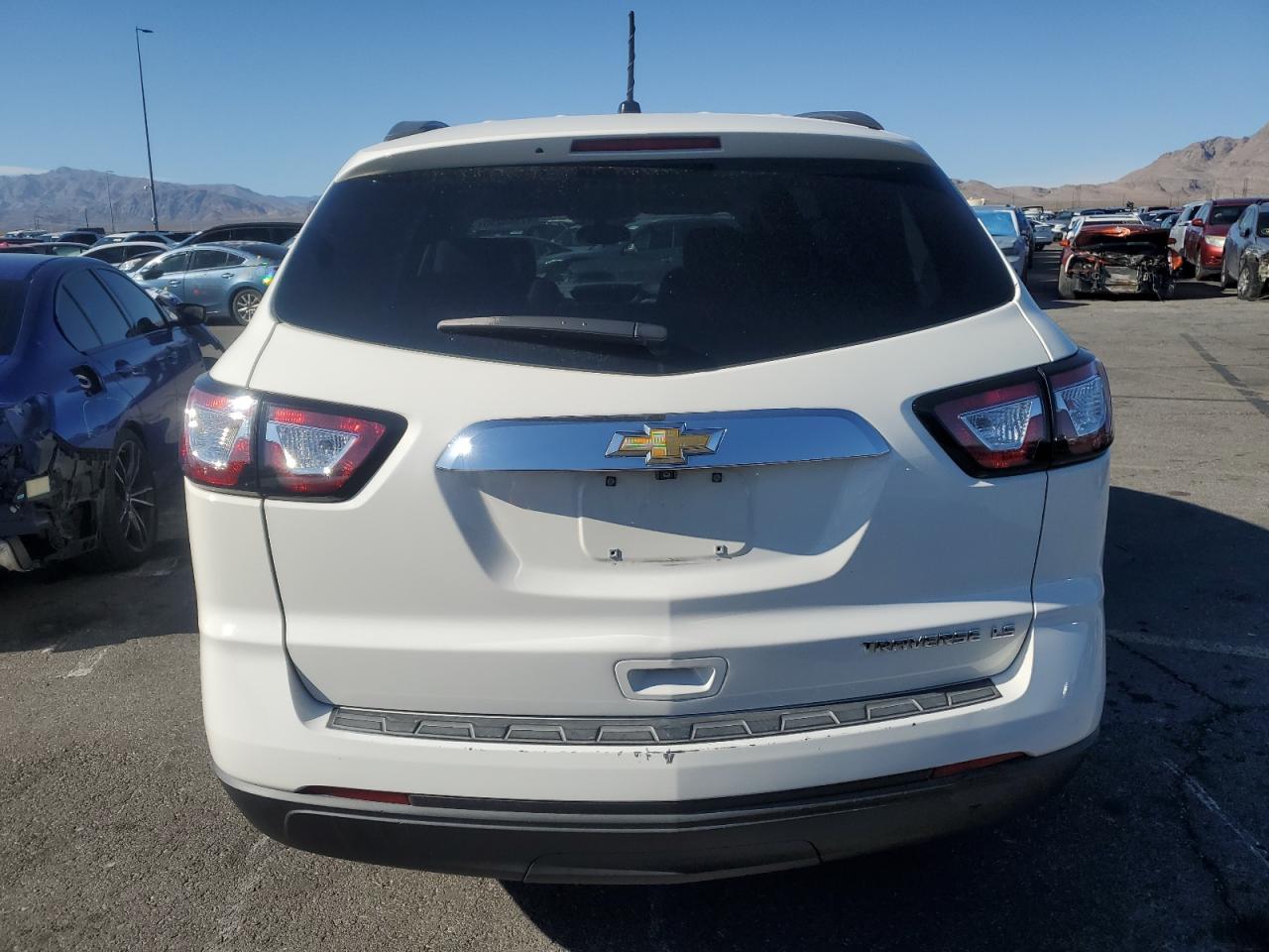 2015 Chevrolet Traverse - Image 6