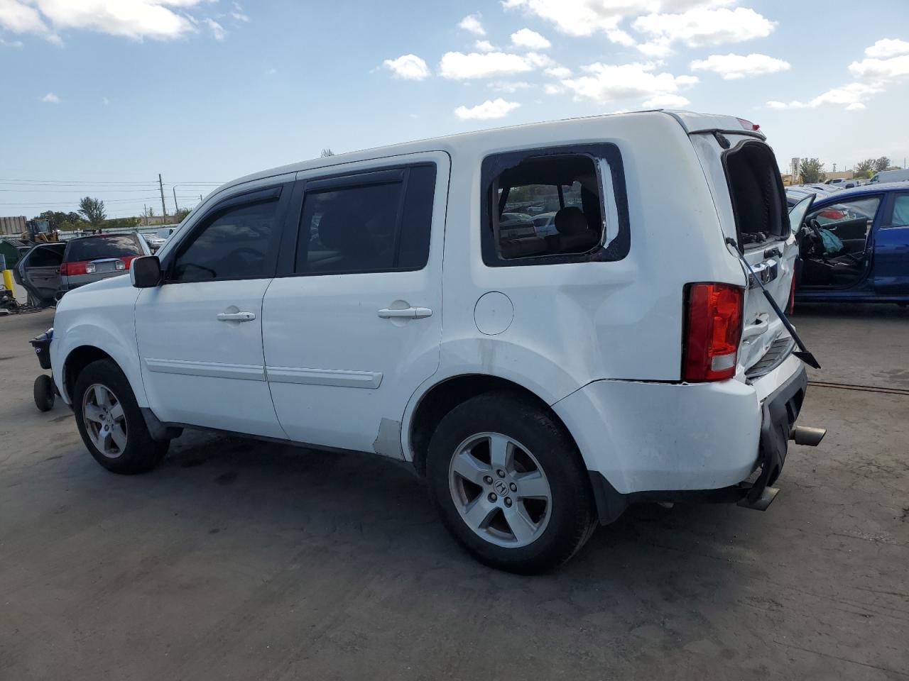 2011 Honda Pilot - Image 2