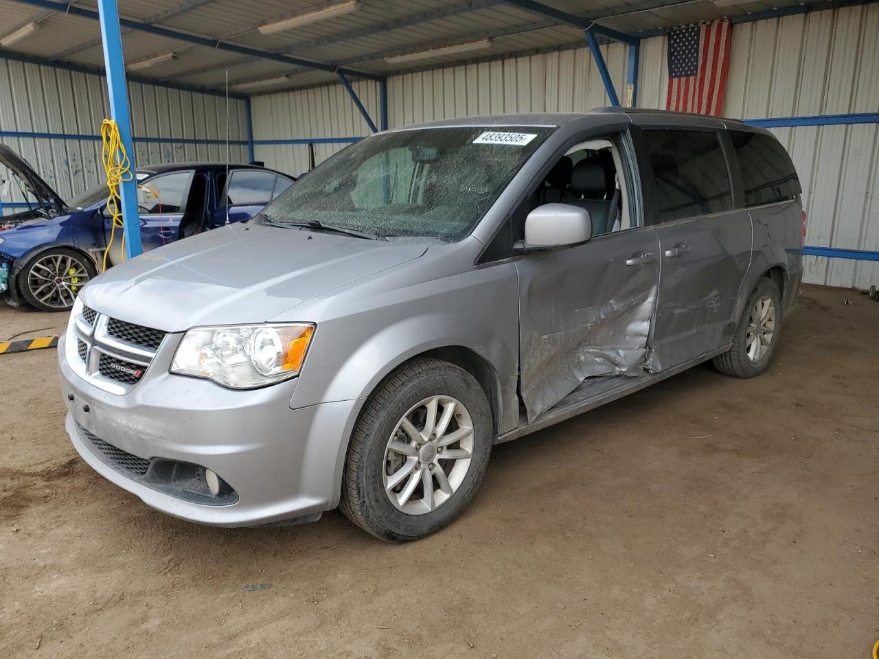 2018 Dodge Caravan - Image 1