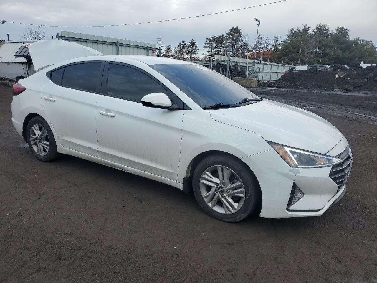 2020 Hyundai Elantra - Image 4