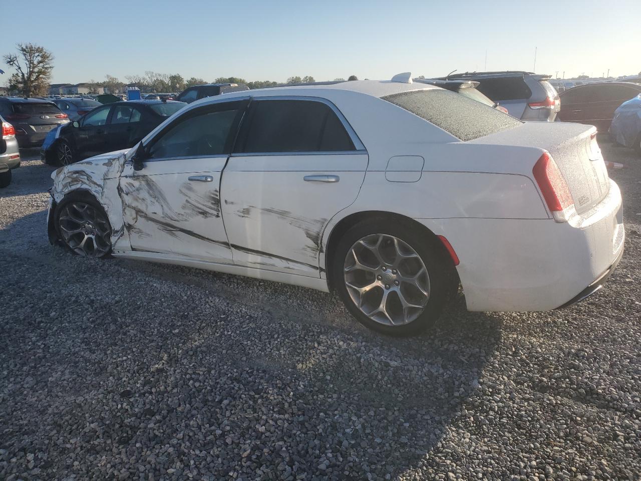 2018 Chrysler 300 - Image 2