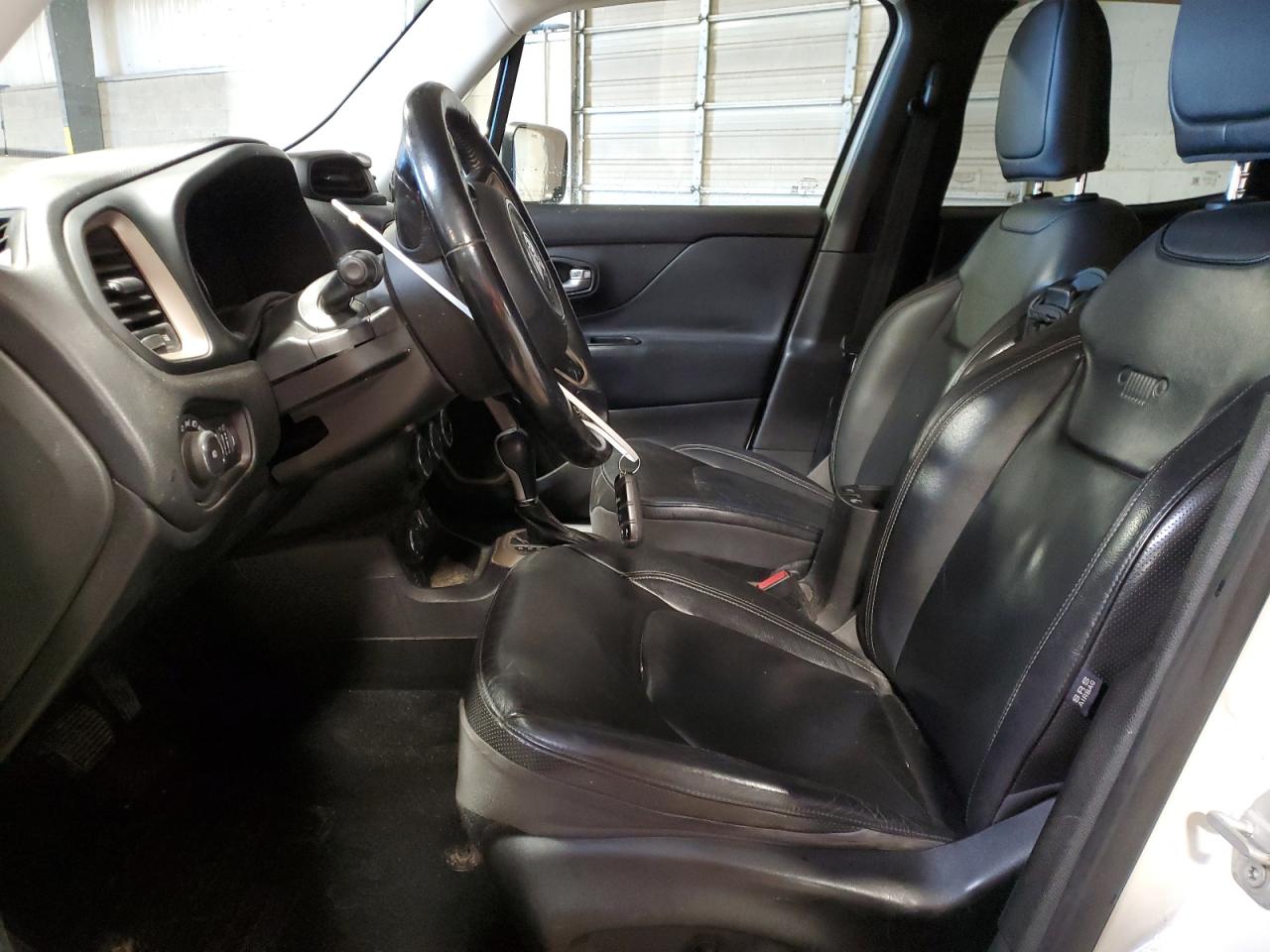 2015 Jeep Renegade - Image 7
