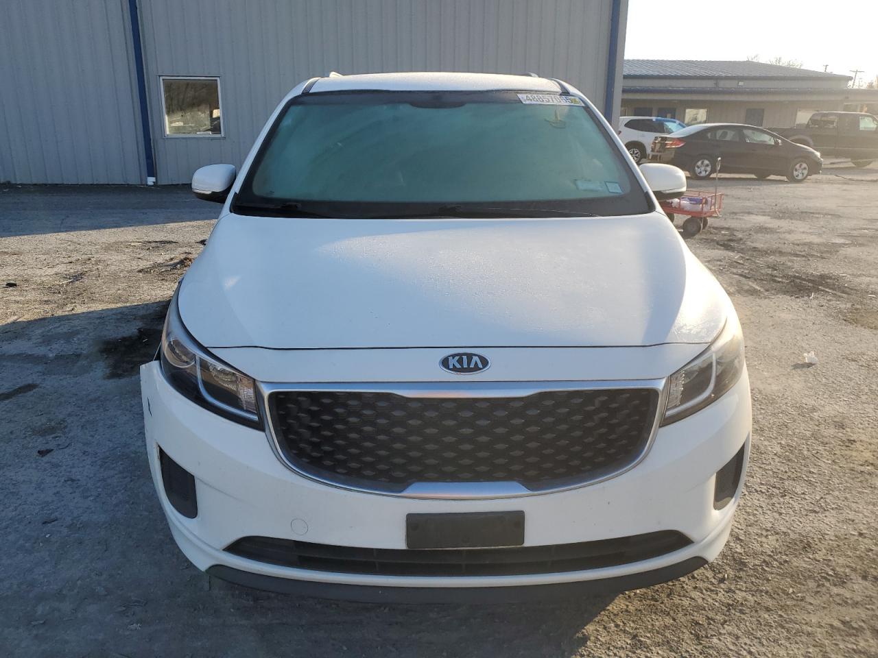 2015 Kia Sedona - Image 5