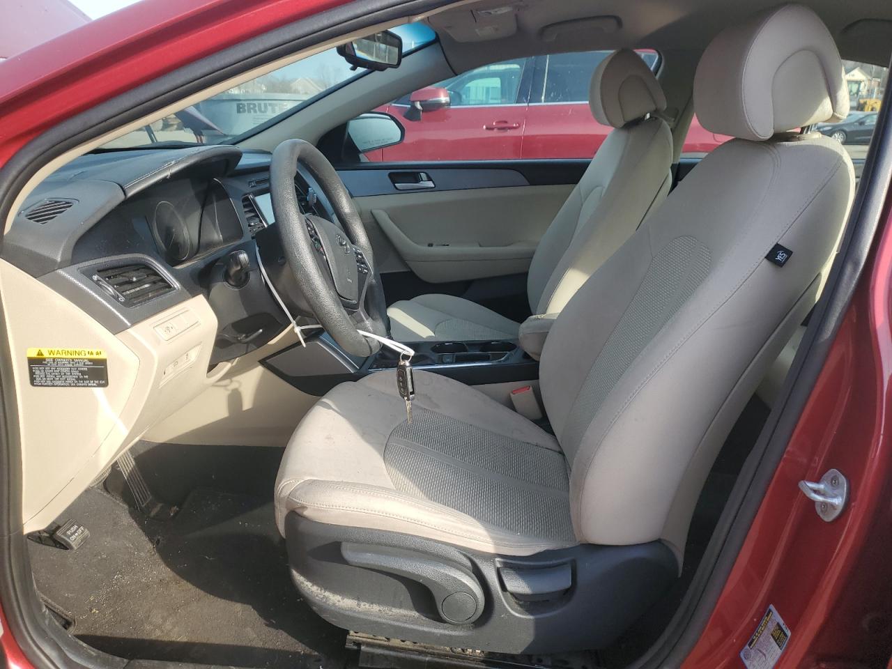 2016 Hyundai Sonata - Image 7