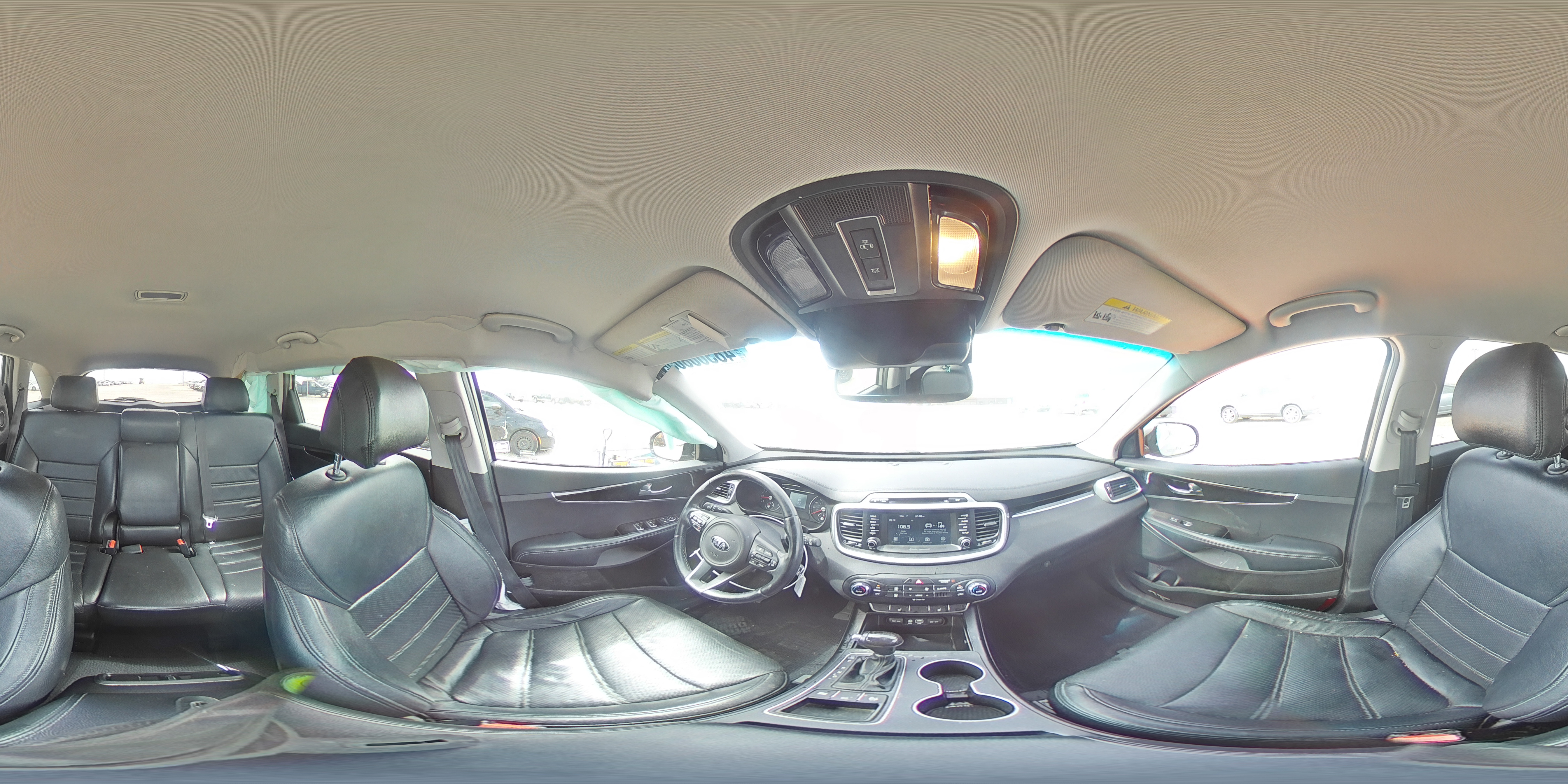2018 Kia Sorento - Image 14