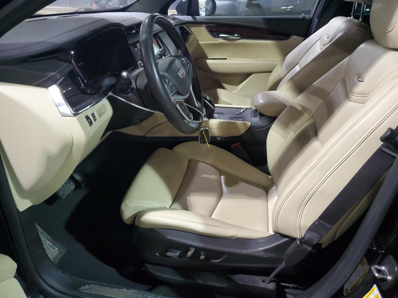 2017 Cadillac XT5 - Image 7