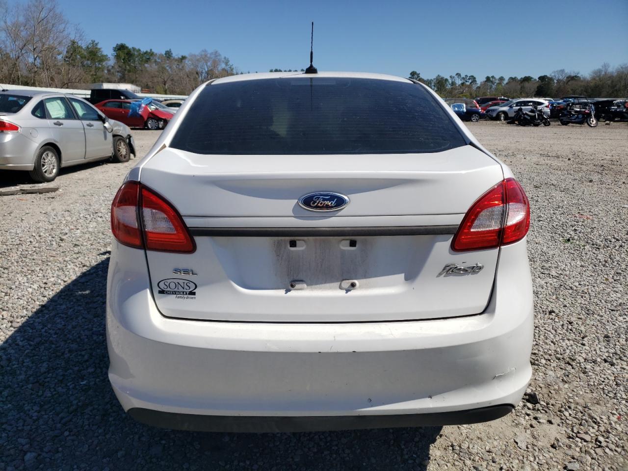 2011 Ford Fiesta - Image 6