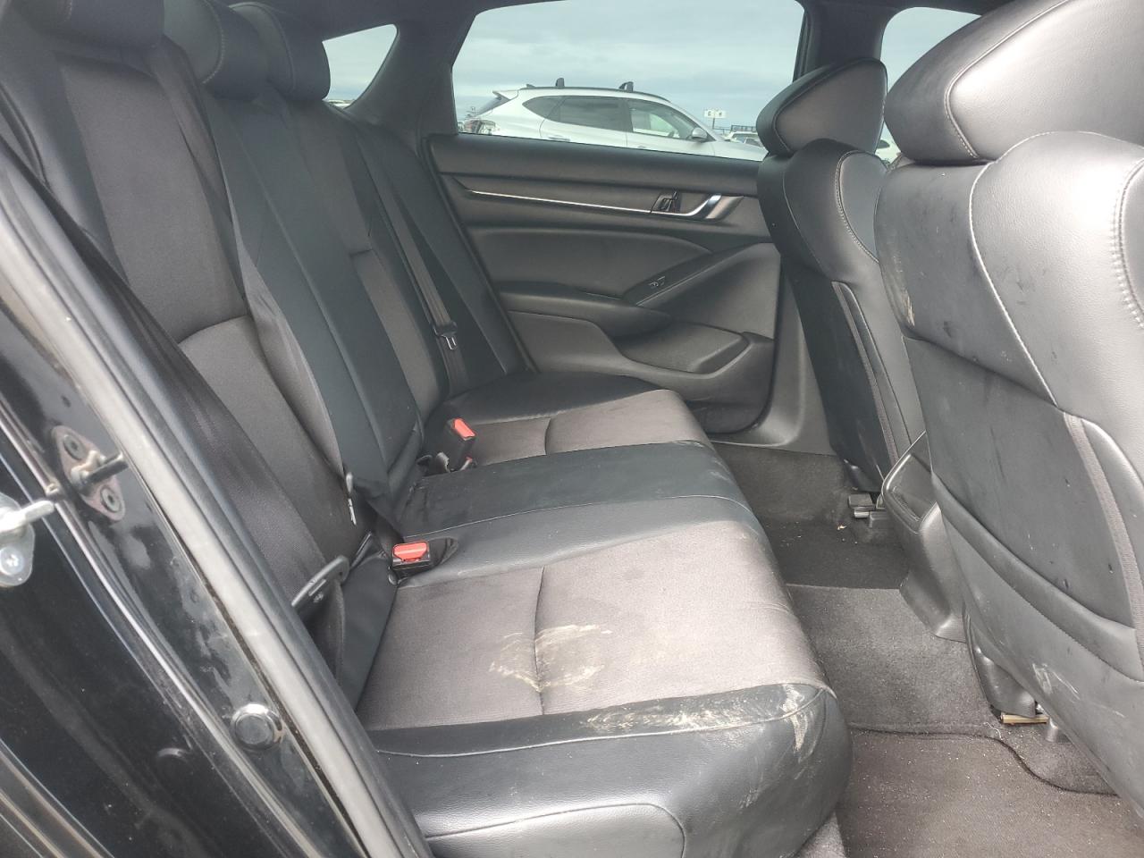 2018 Honda Accord - Image 10