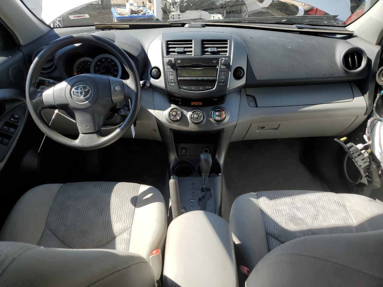 2011 Toyota RAV 4 - Image 8