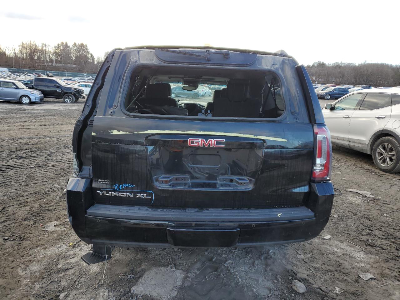 2015 GMC Yukon Xl K1500 Slt VIN: 1GKS2HKC3FR120182 Lot: 47971955