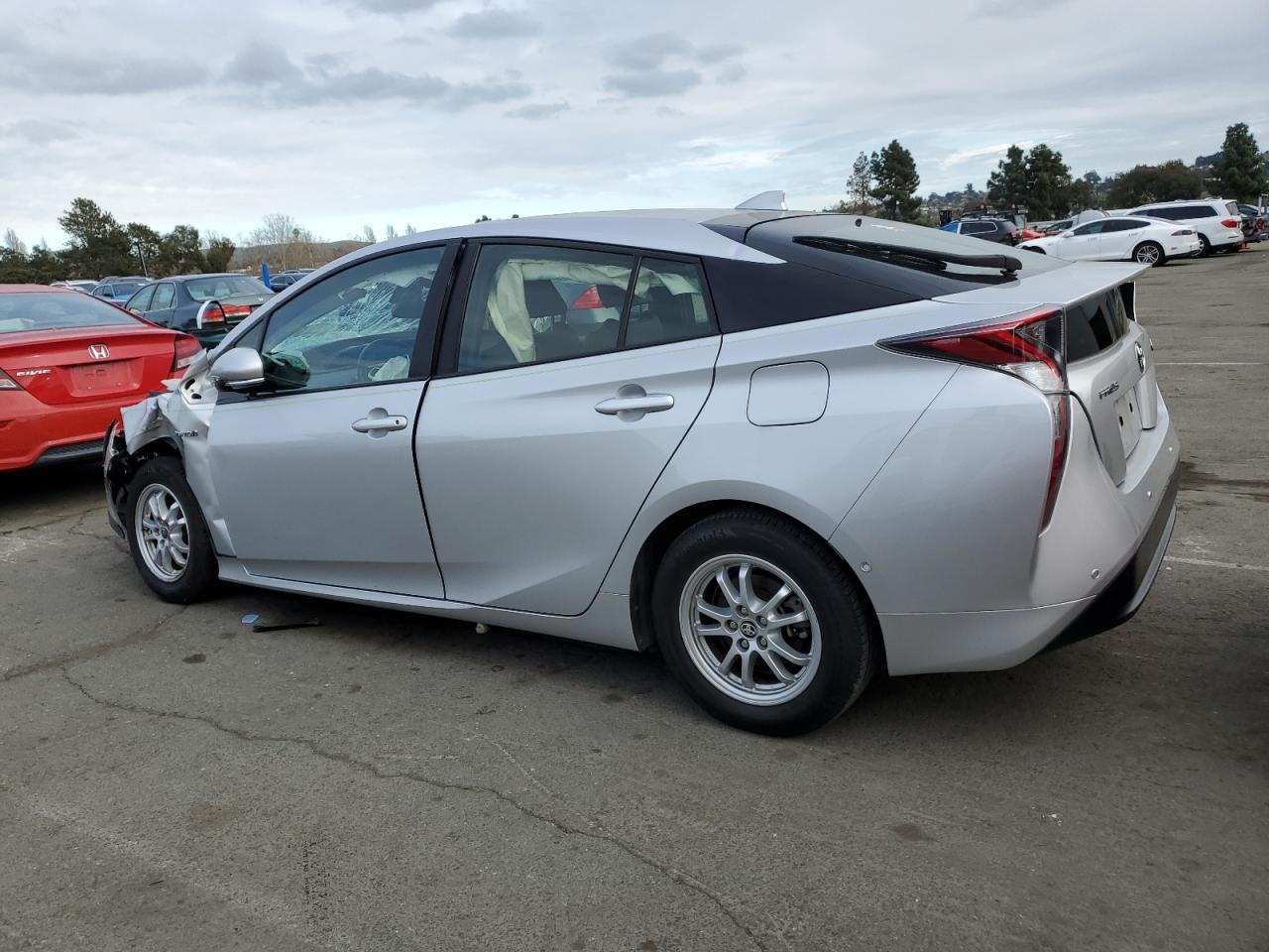 2018 Toyota Prius - Image 2