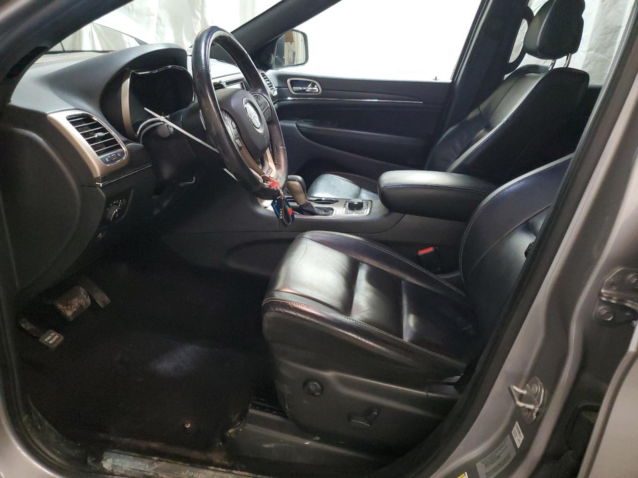 2017 Jeep Grand Cherokee - Image 7