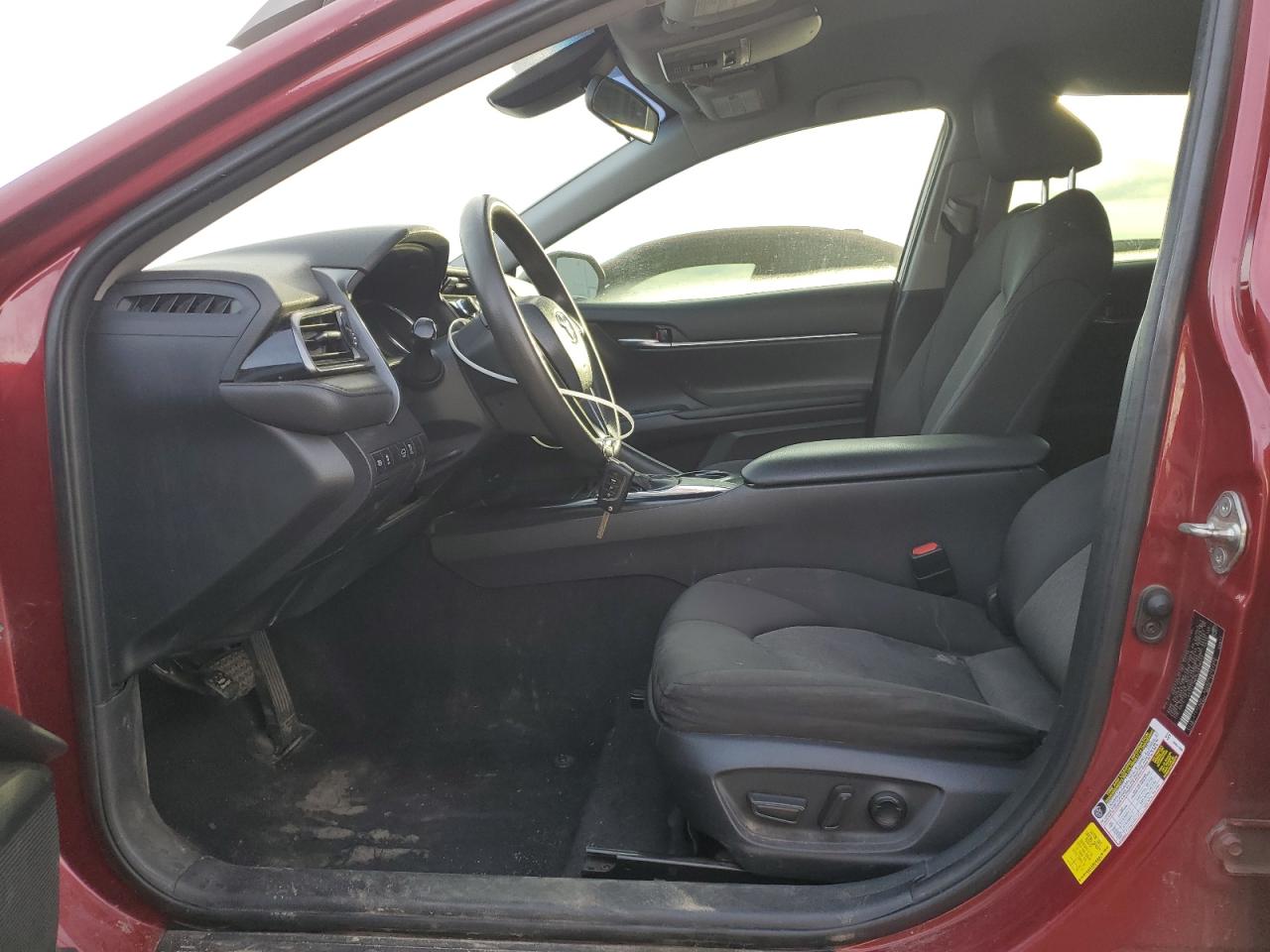 2020 Toyota Camry Le VIN: 4T1C11AKXLU919013 Lot: 48513375