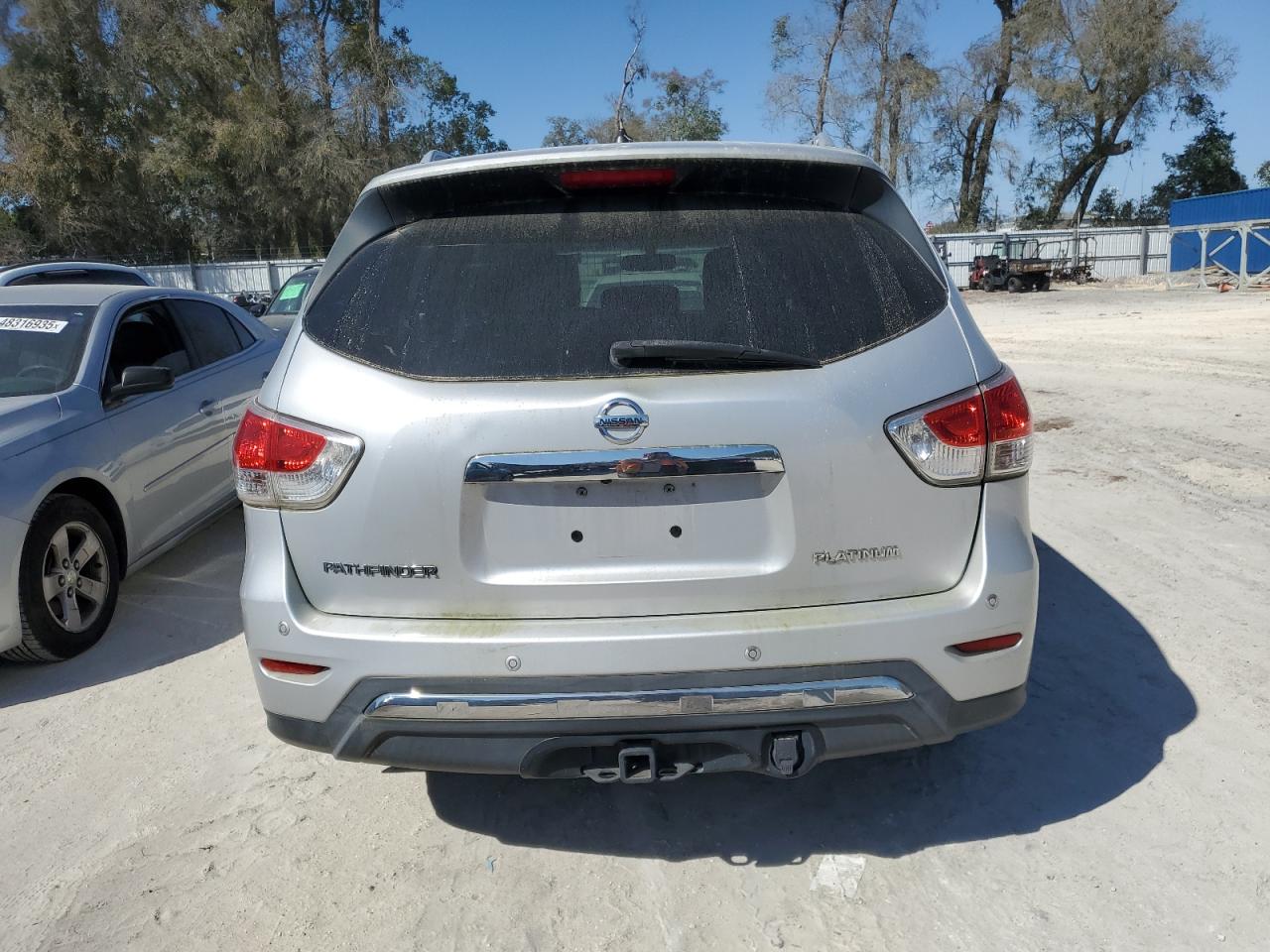 2013 Nissan Pathfinder - Image 6