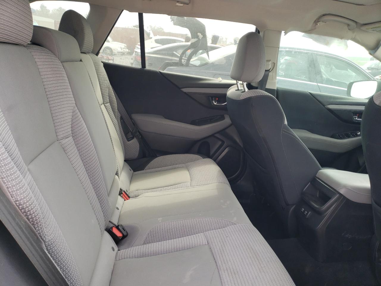 4s4btaec0l3172035 4S4BTAEC0L3172035 2020 Subaru Outback Premium