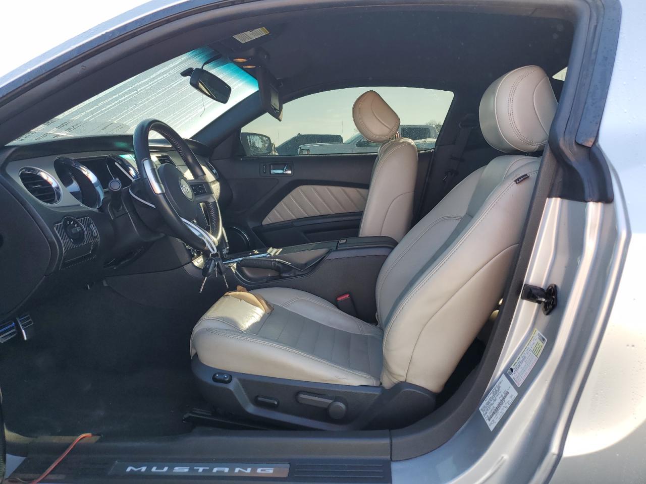 2014 Ford Mustang - Image 7
