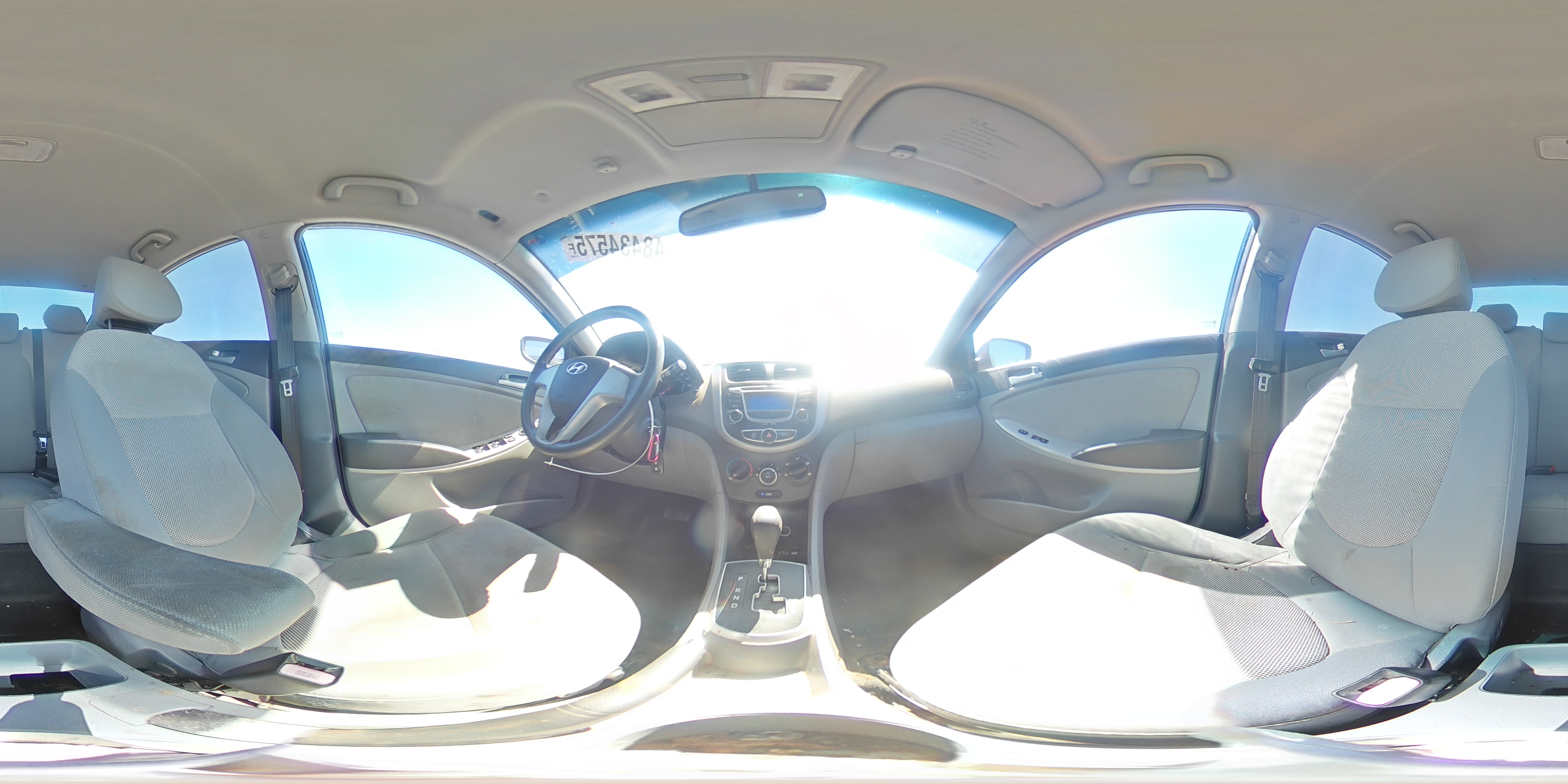 2013 Hyundai Accent - Image 12