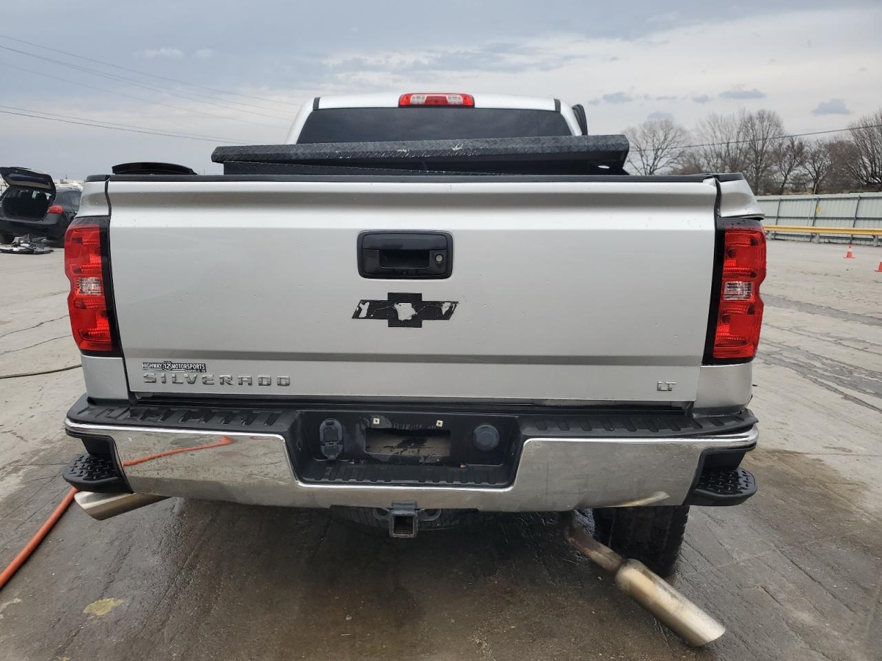 2017 Chevrolet Silverado - Image 6