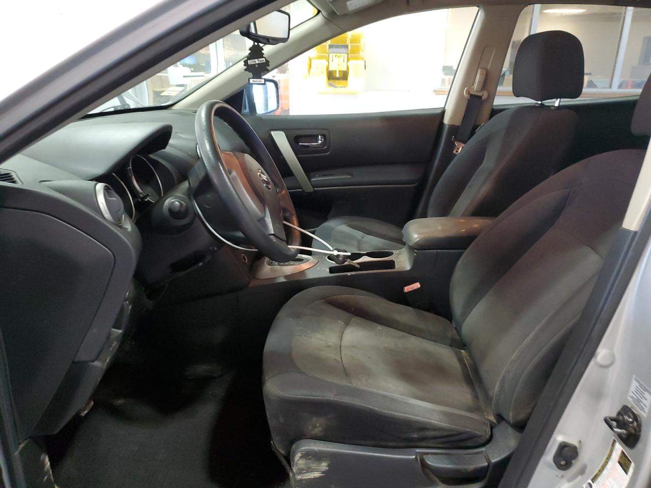 2010 Nissan Rogue - Image 7