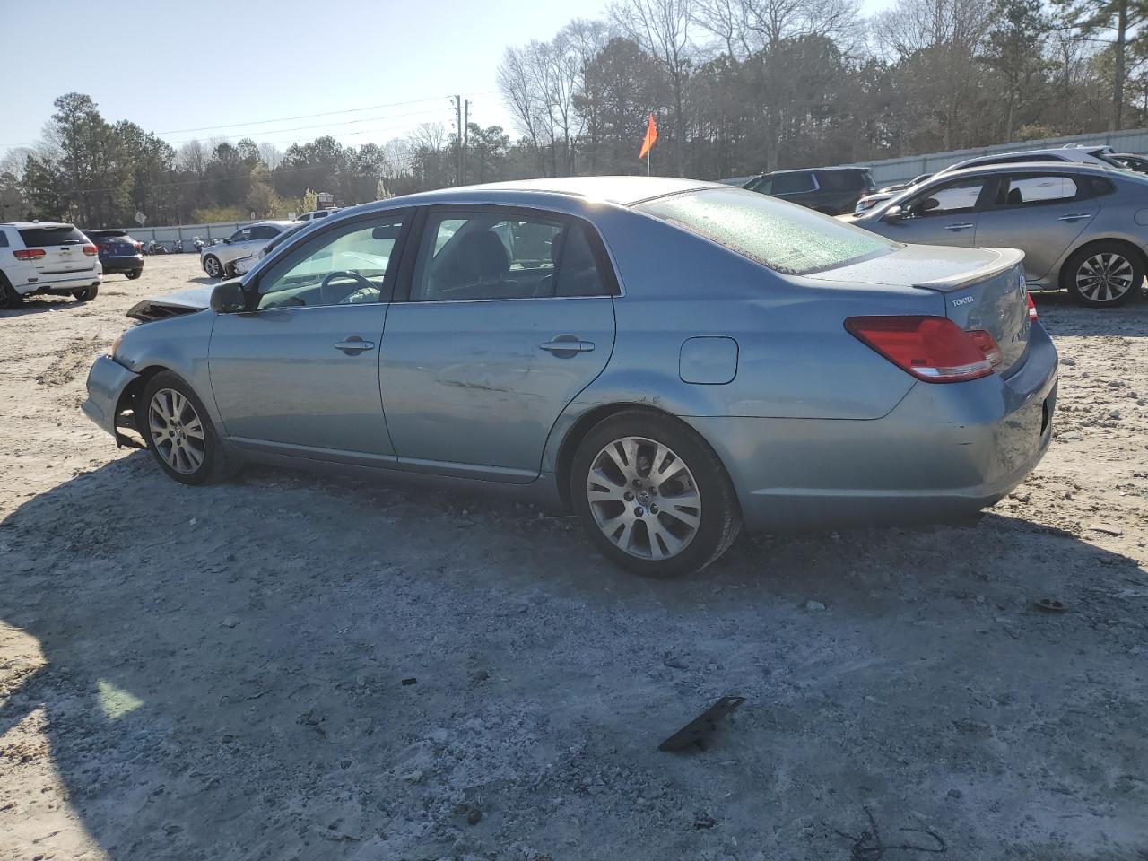 2008 Toyota Avalon - Image 2