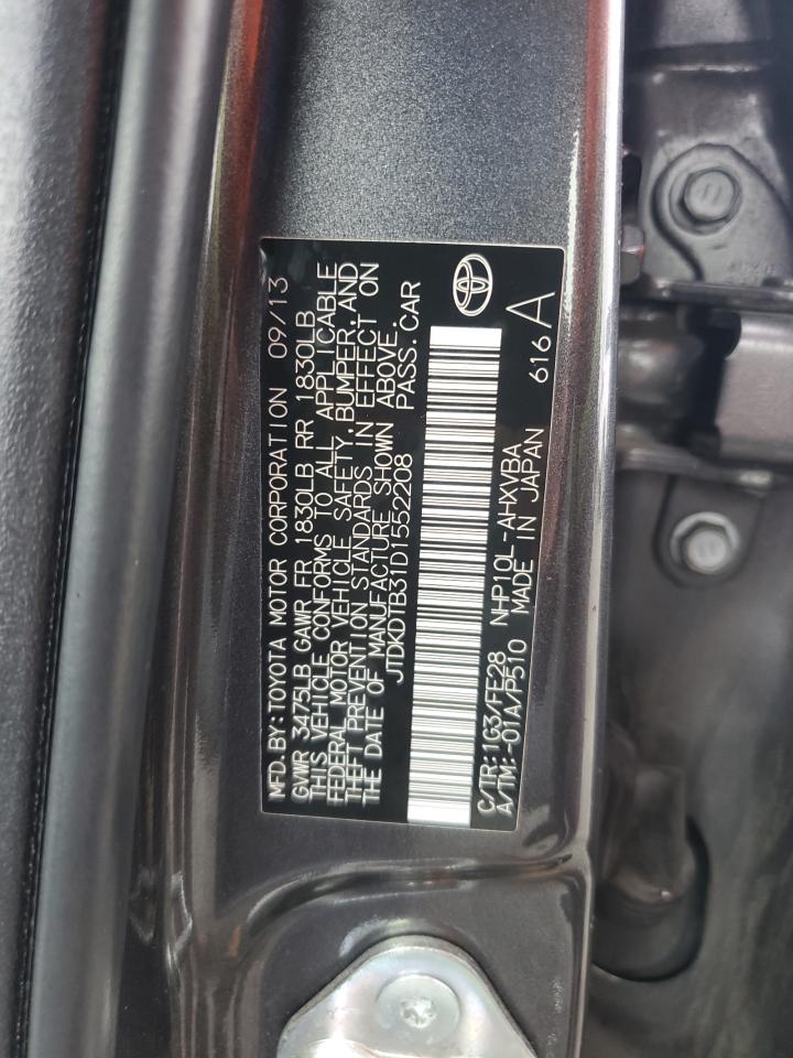 2013 Toyota Prius - Image 15