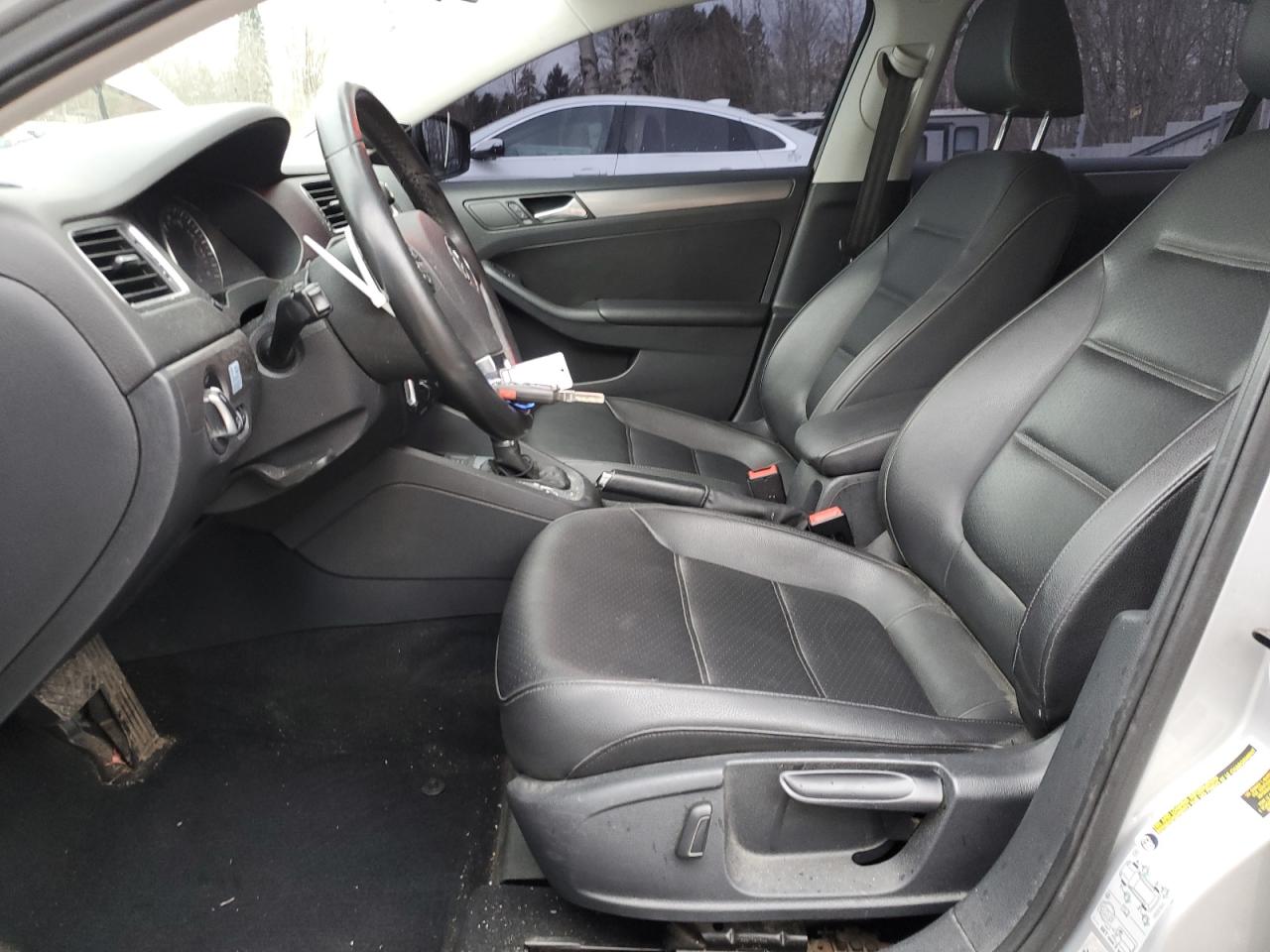 2014 Volkswagen Jetta - Image 7