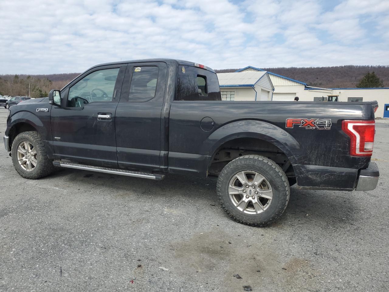 2015 Ford F-150 - Image 2