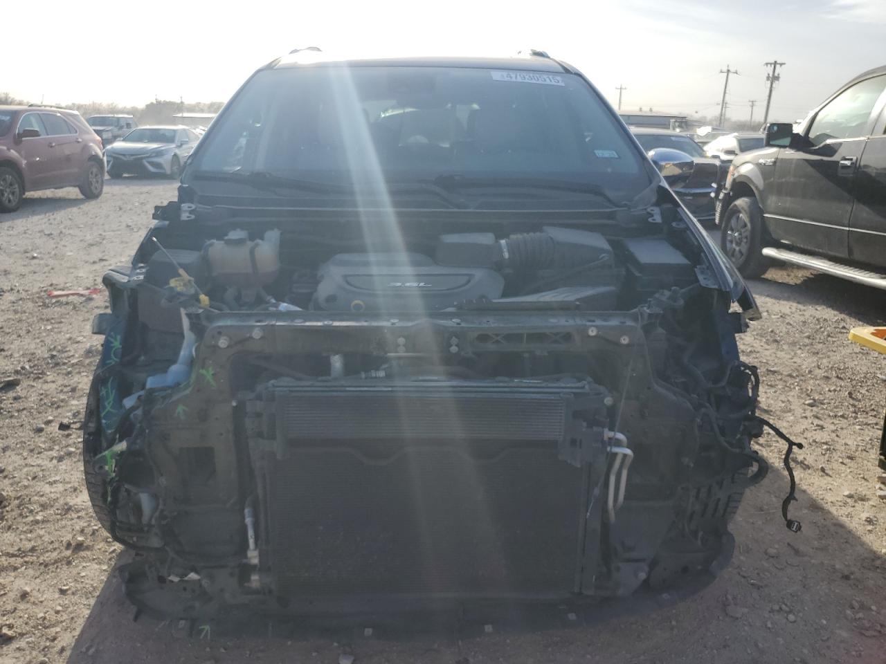 2017 Chrysler Pacifica - Image 5