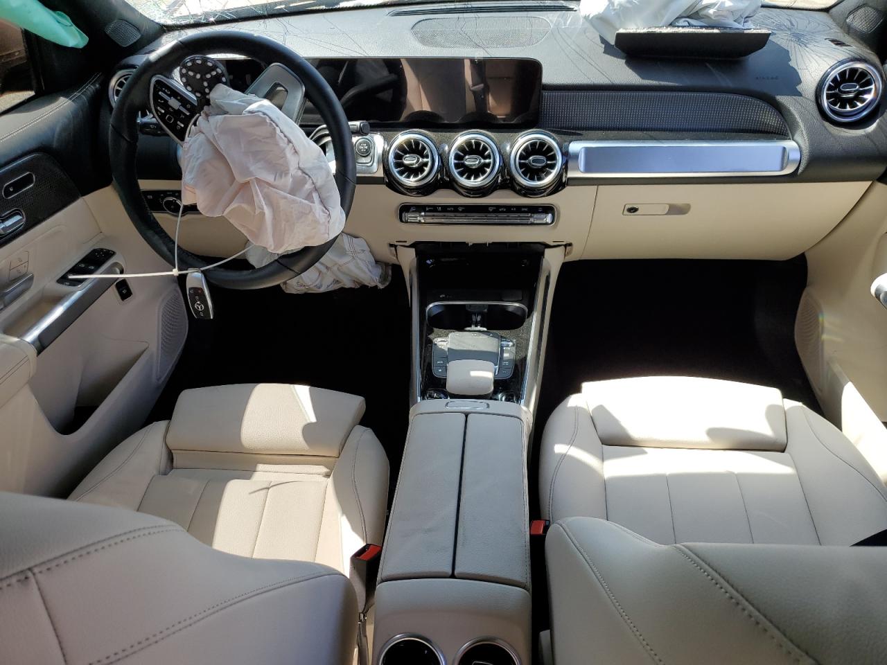 2023 Mercedes-Benz GLB - Image 8