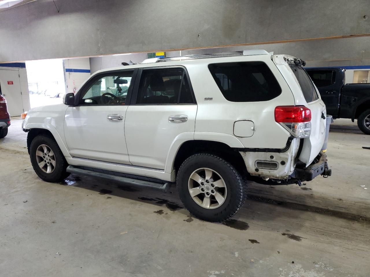 2013 Toyota 4Runner - Image 2