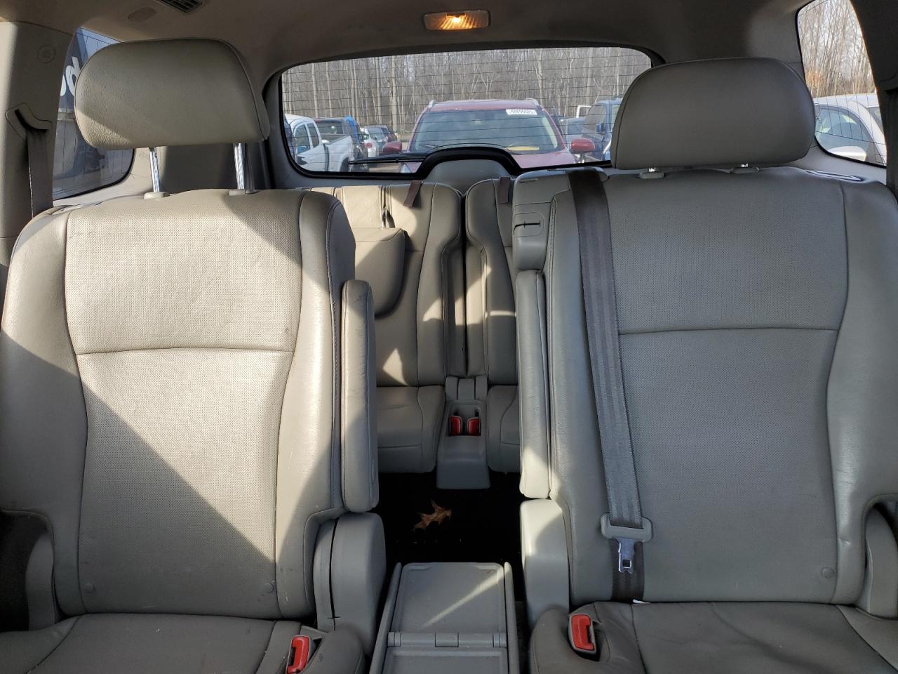 2013 Toyota Highlander - Image 10