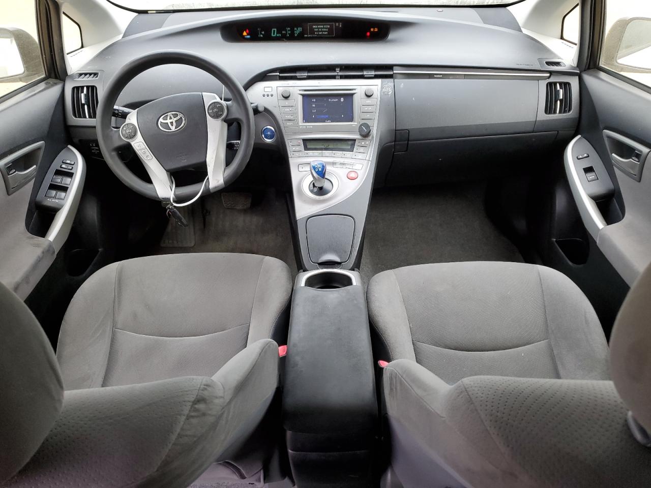 2012 Toyota Prius - Image 8