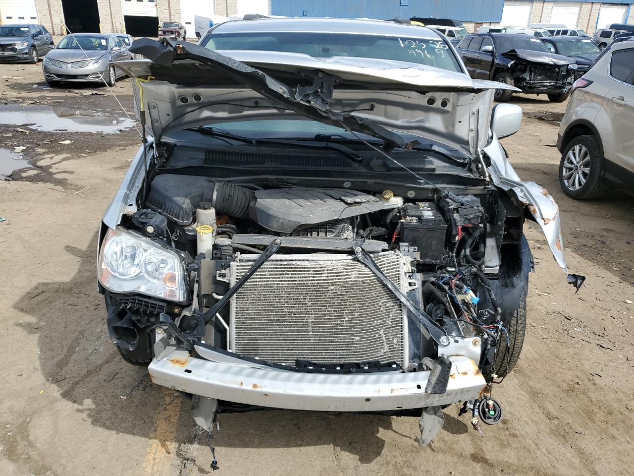 2012 Chrysler Town & Country - Image 12