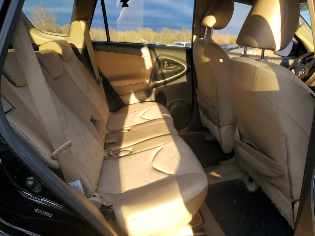 2010 Toyota RAV 4 - Image 11