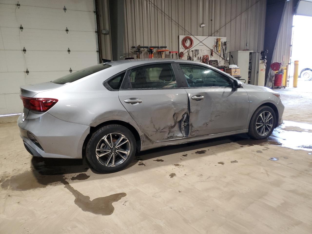 2024 Kia Forte - Image 3