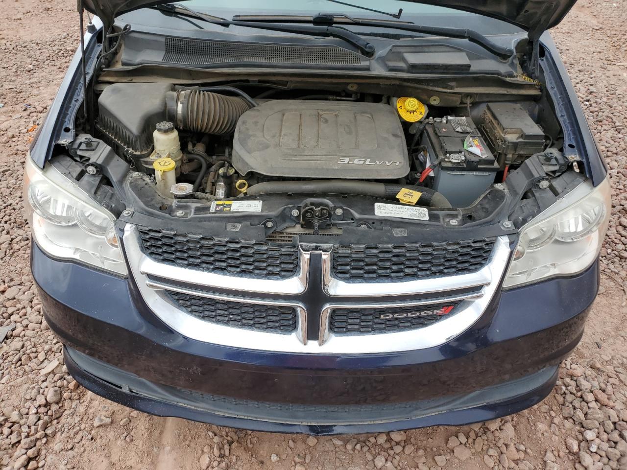 2016 Dodge Caravan - Image 12