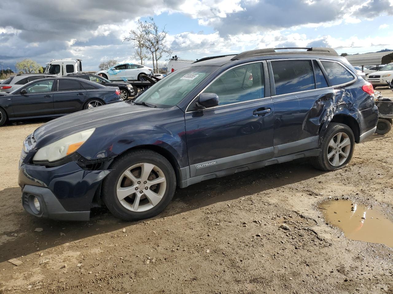 2013 Subaru Outback - Image 1