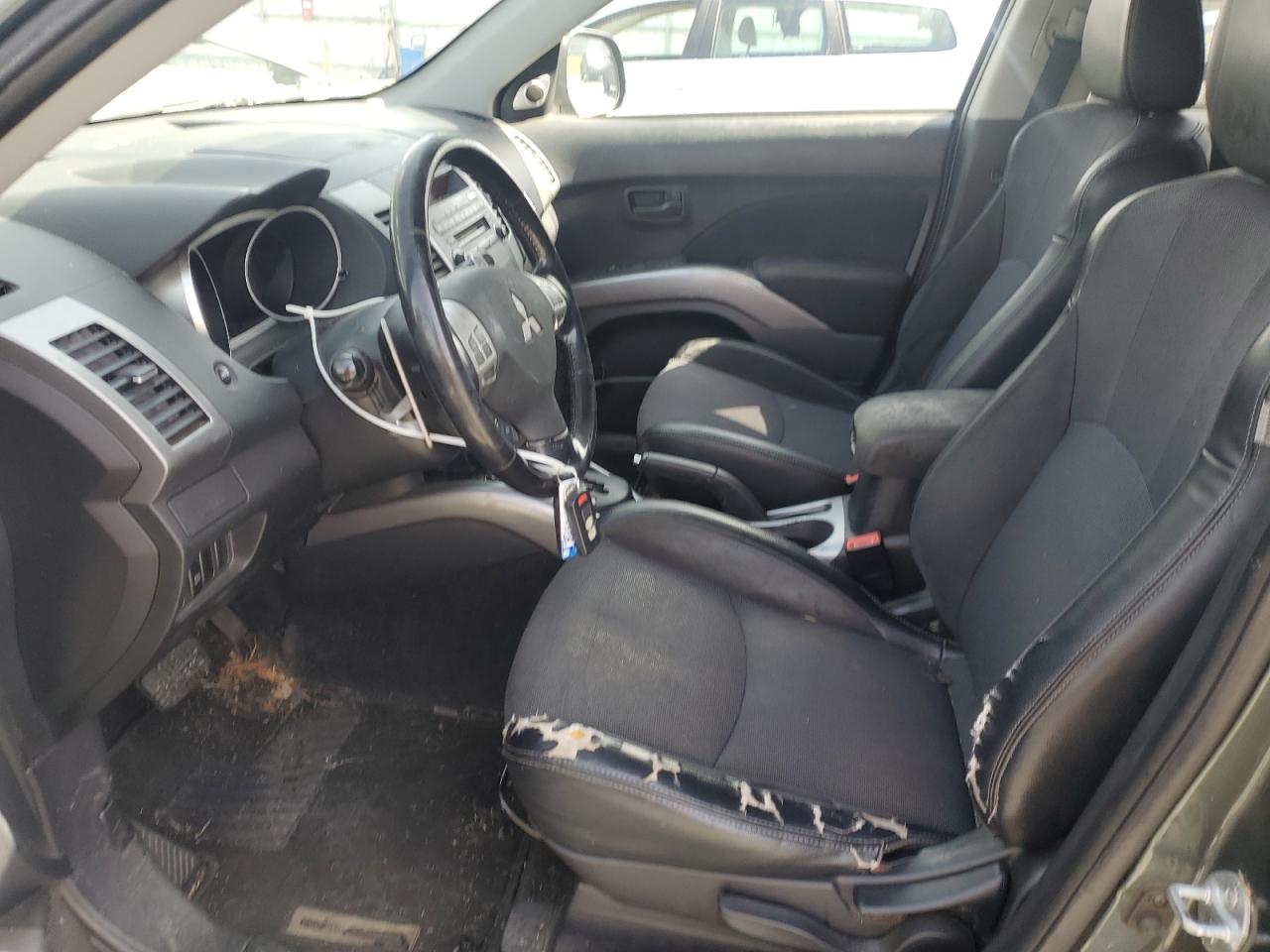 2008 Mitsubishi Outlander - Image 7