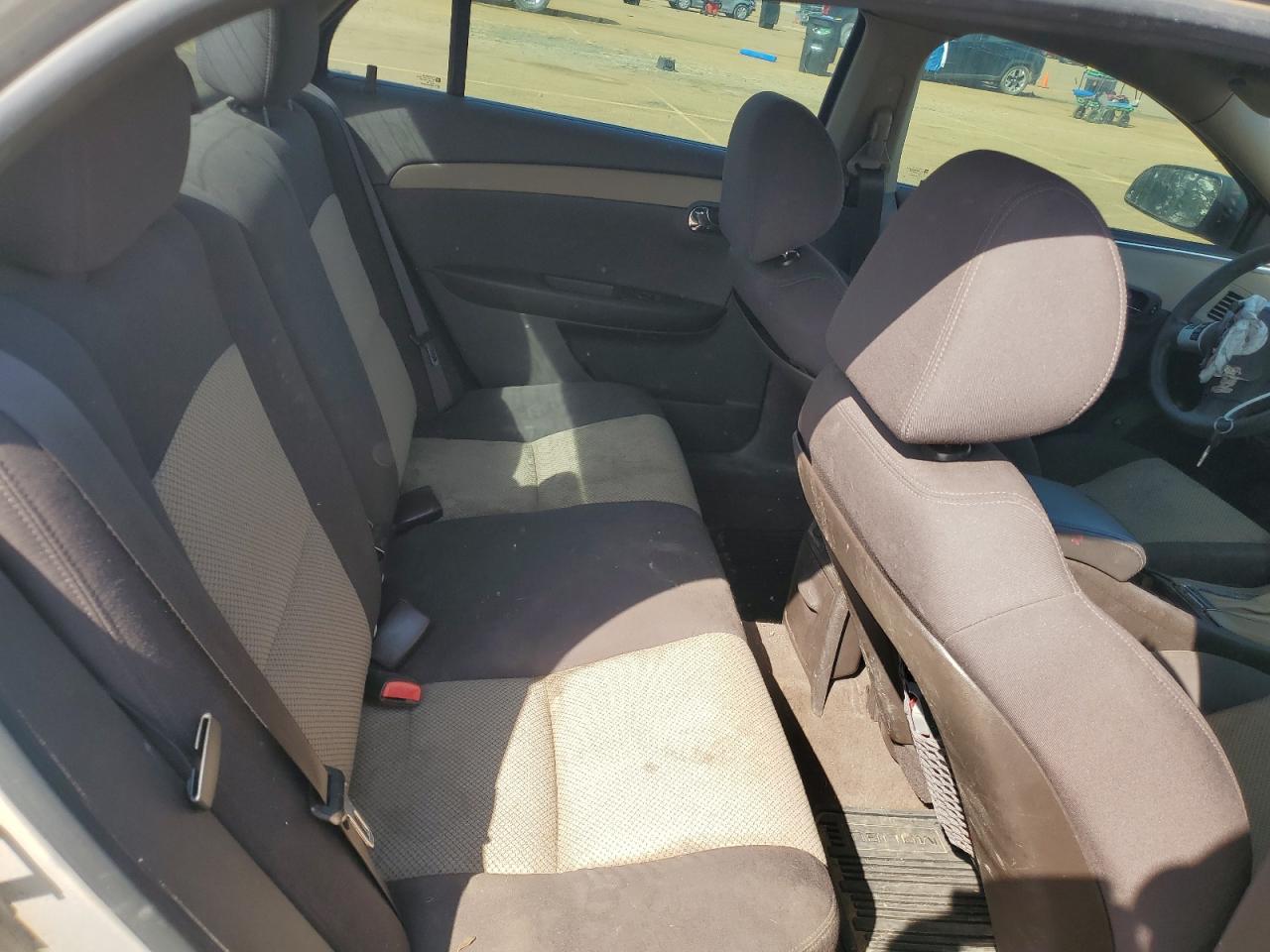 2012 Chevrolet Malibu - Image 10