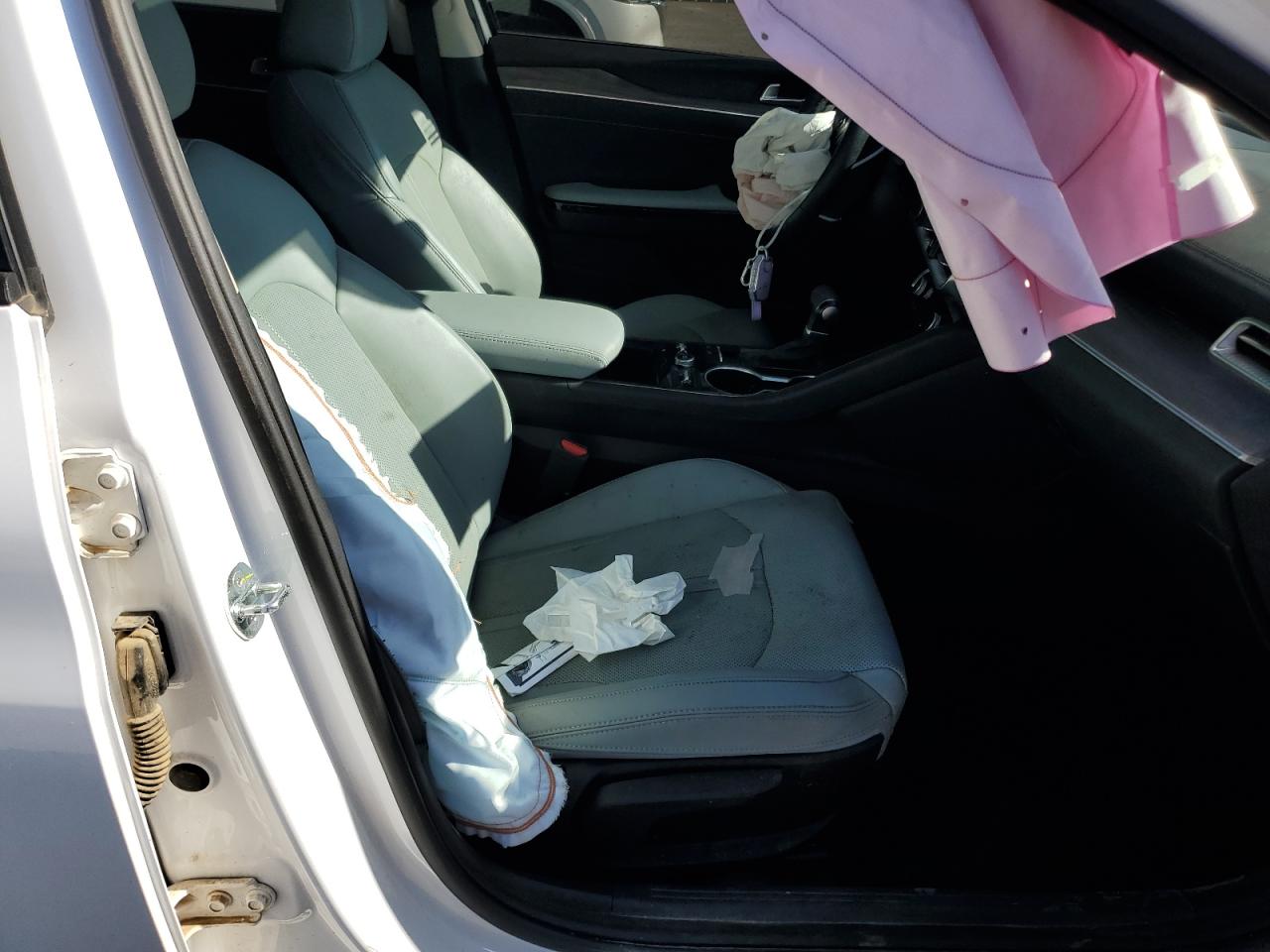 2023 Kia K5 - Image 7