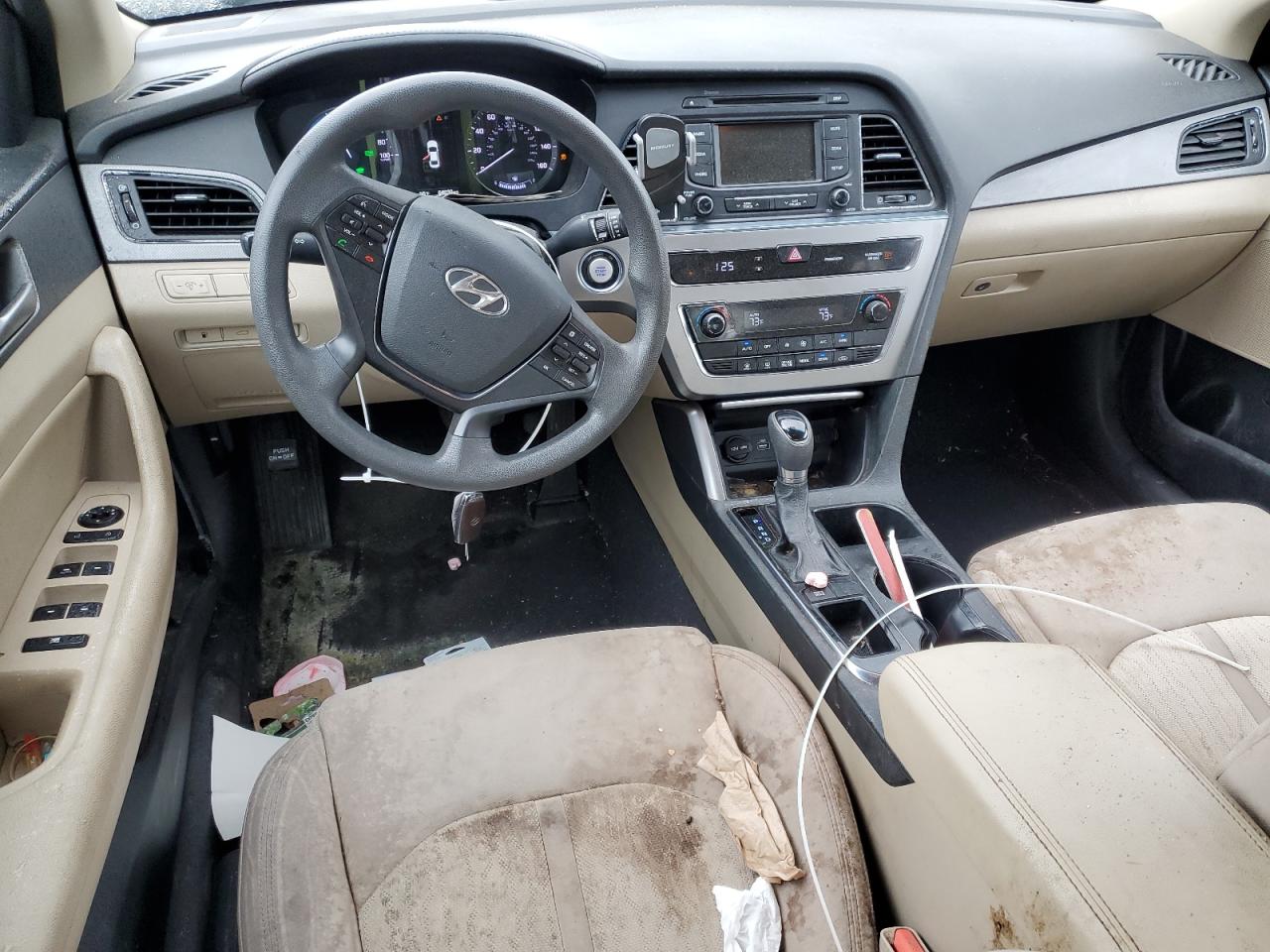 2016 Hyundai Sonata - Image 8
