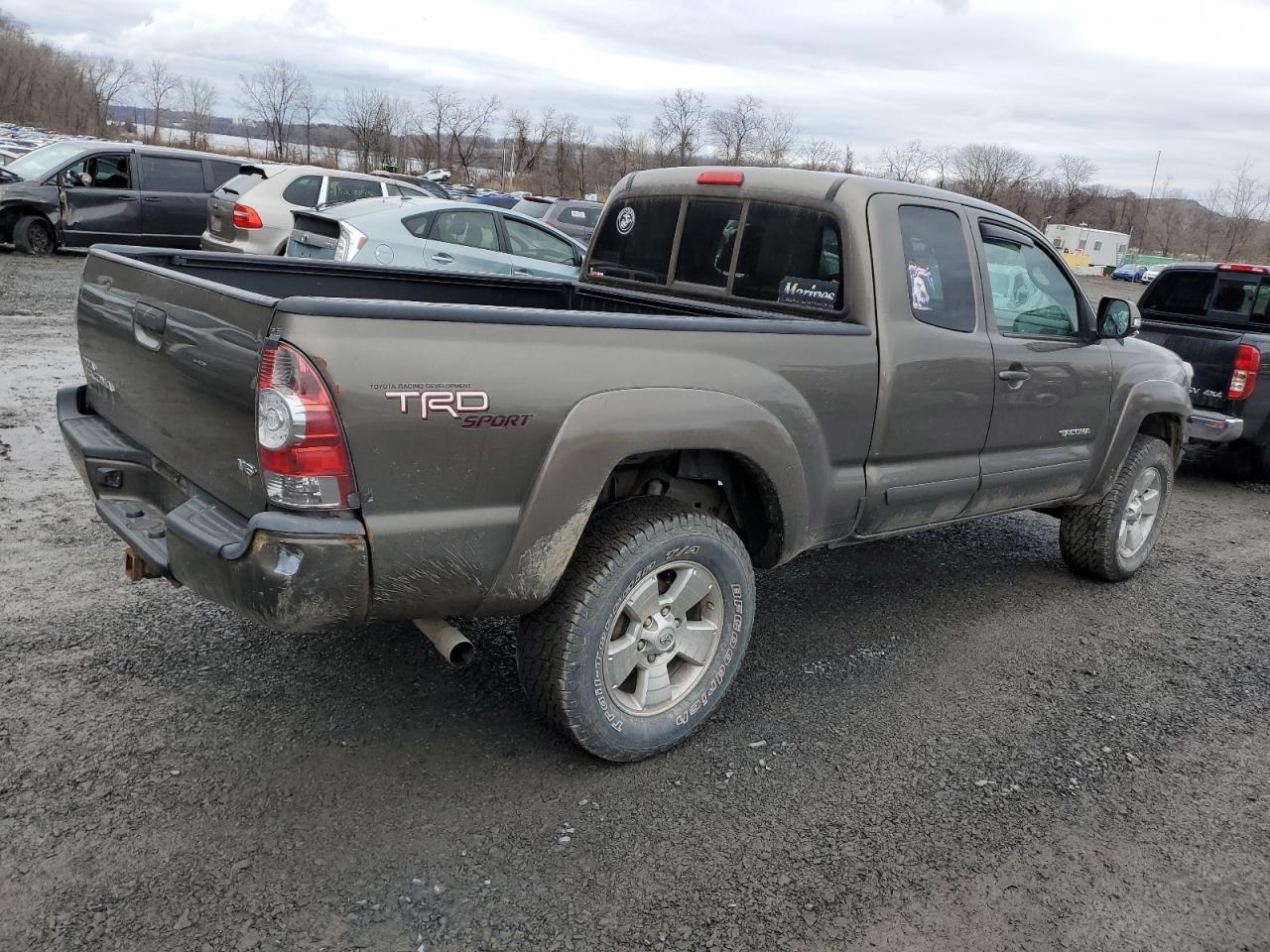 2013 Toyota Tacoma - Image 3